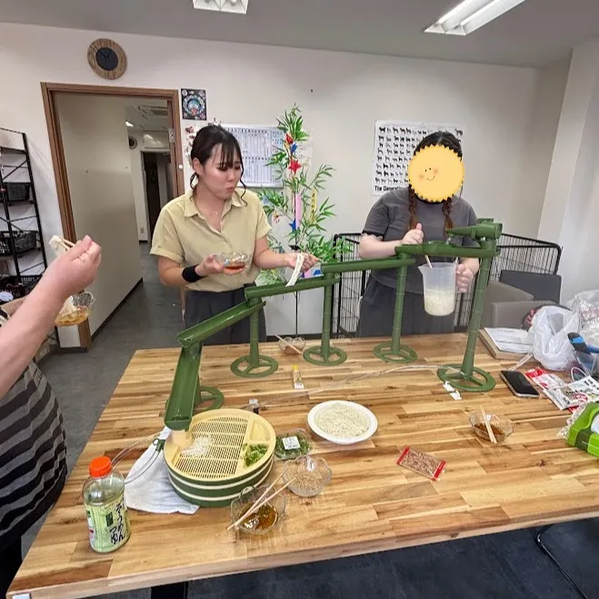 『流しそうめん』